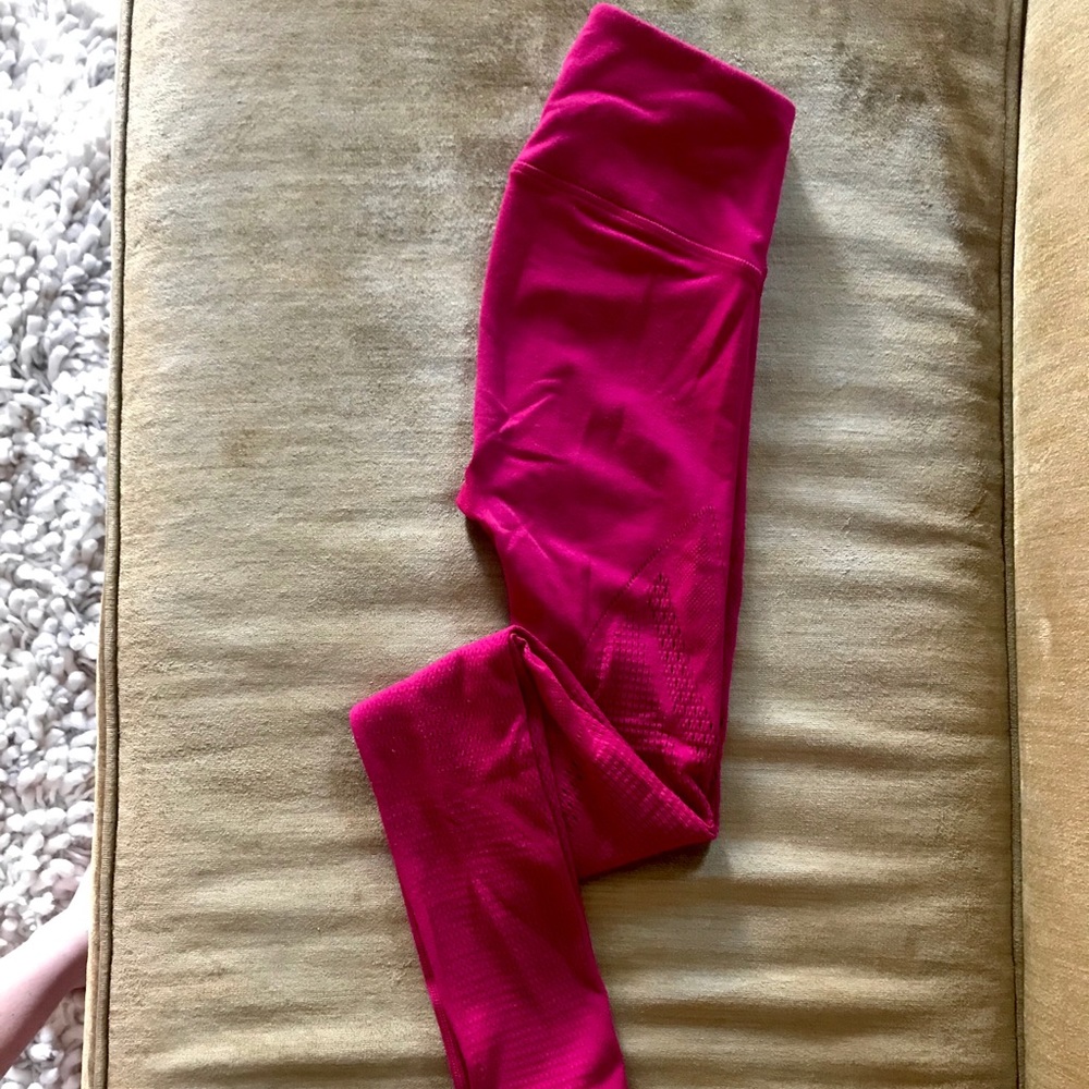 Lululemon || Laser Cut Tights